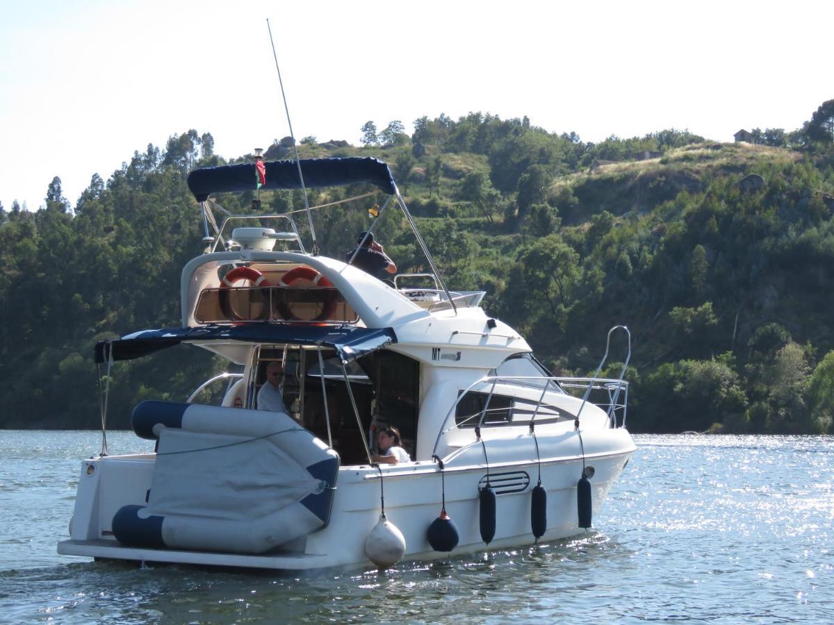 Aquadouro Yacht Radames - Sleep Boat Experience Hotel Castelo de Paiva Luaran gambar