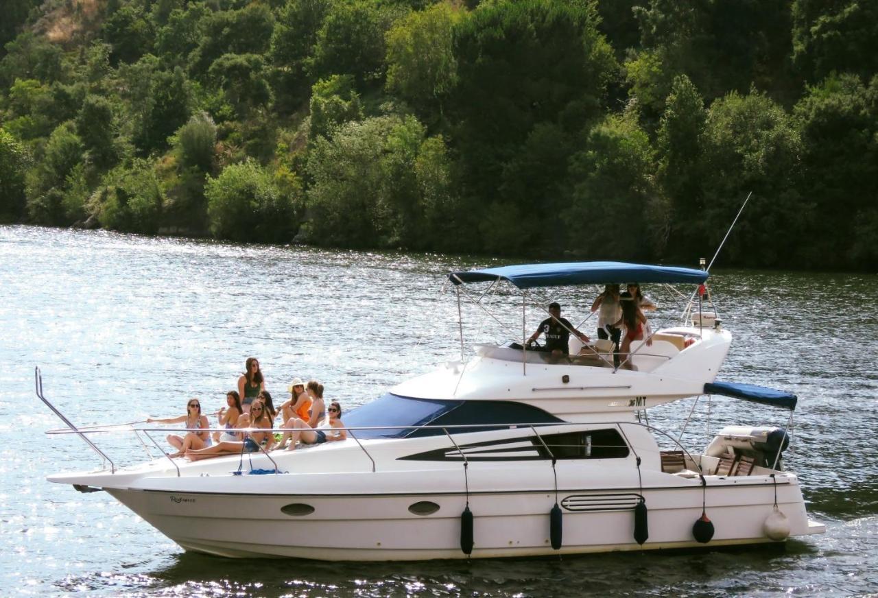 Aquadouro Yacht Radames - Sleep Boat Experience Hotel Castelo de Paiva Luaran gambar
