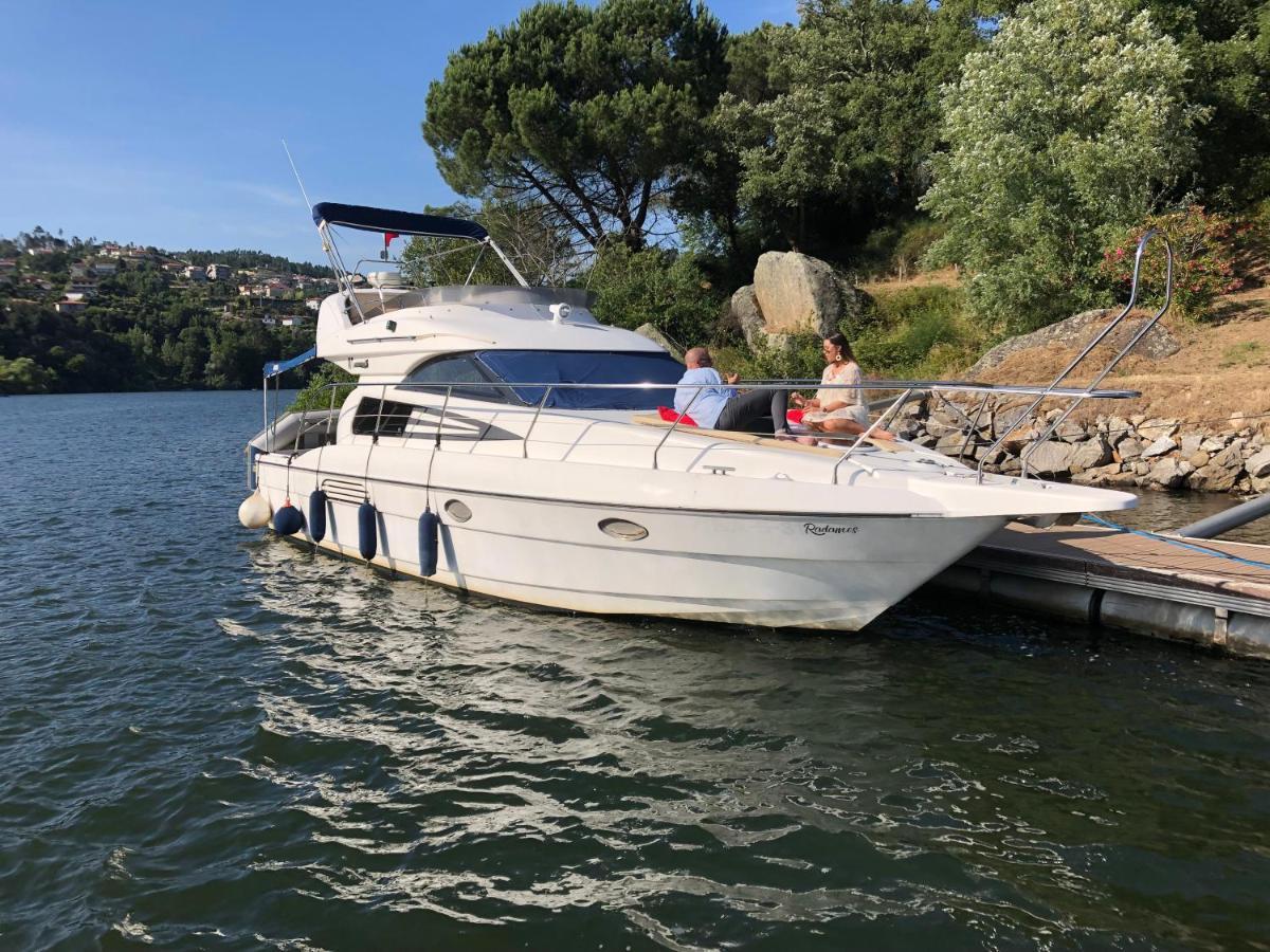 Aquadouro Yacht Radames - Sleep Boat Experience Hotel Castelo de Paiva Luaran gambar