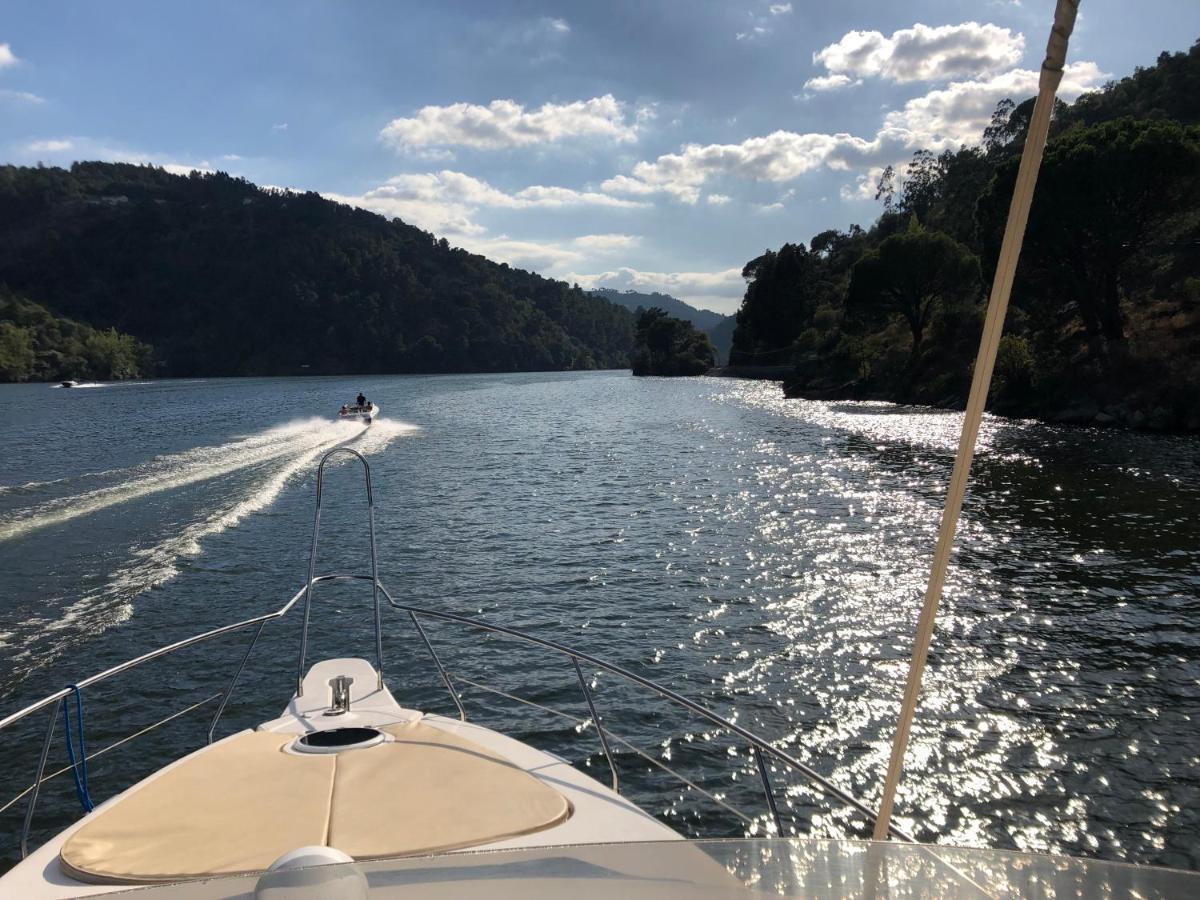 Aquadouro Yacht Radames - Sleep Boat Experience Hotel Castelo de Paiva Luaran gambar