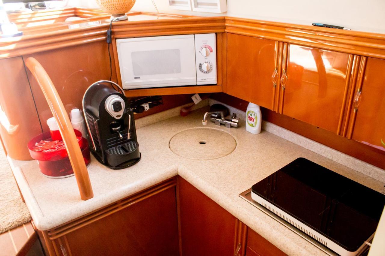 Aquadouro Yacht Radames - Sleep Boat Experience Hotel Castelo de Paiva Luaran gambar