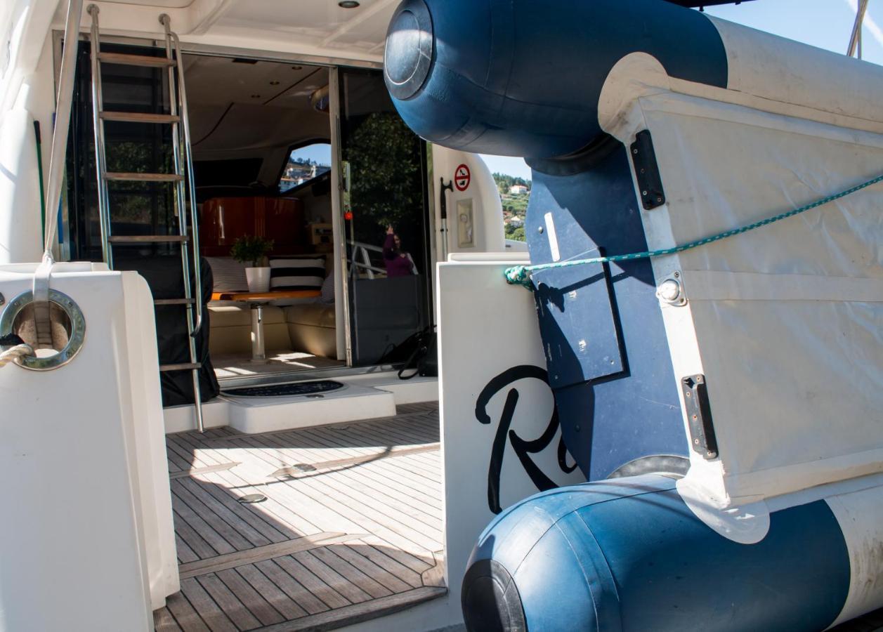 Aquadouro Yacht Radames - Sleep Boat Experience Hotel Castelo de Paiva Luaran gambar