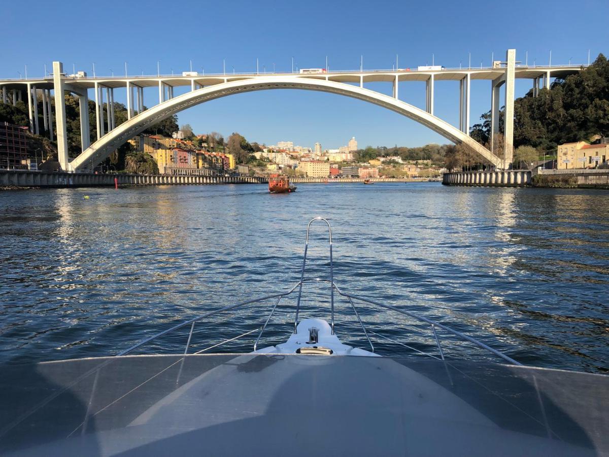 Aquadouro Yacht Radames - Sleep Boat Experience Hotel Castelo de Paiva Luaran gambar