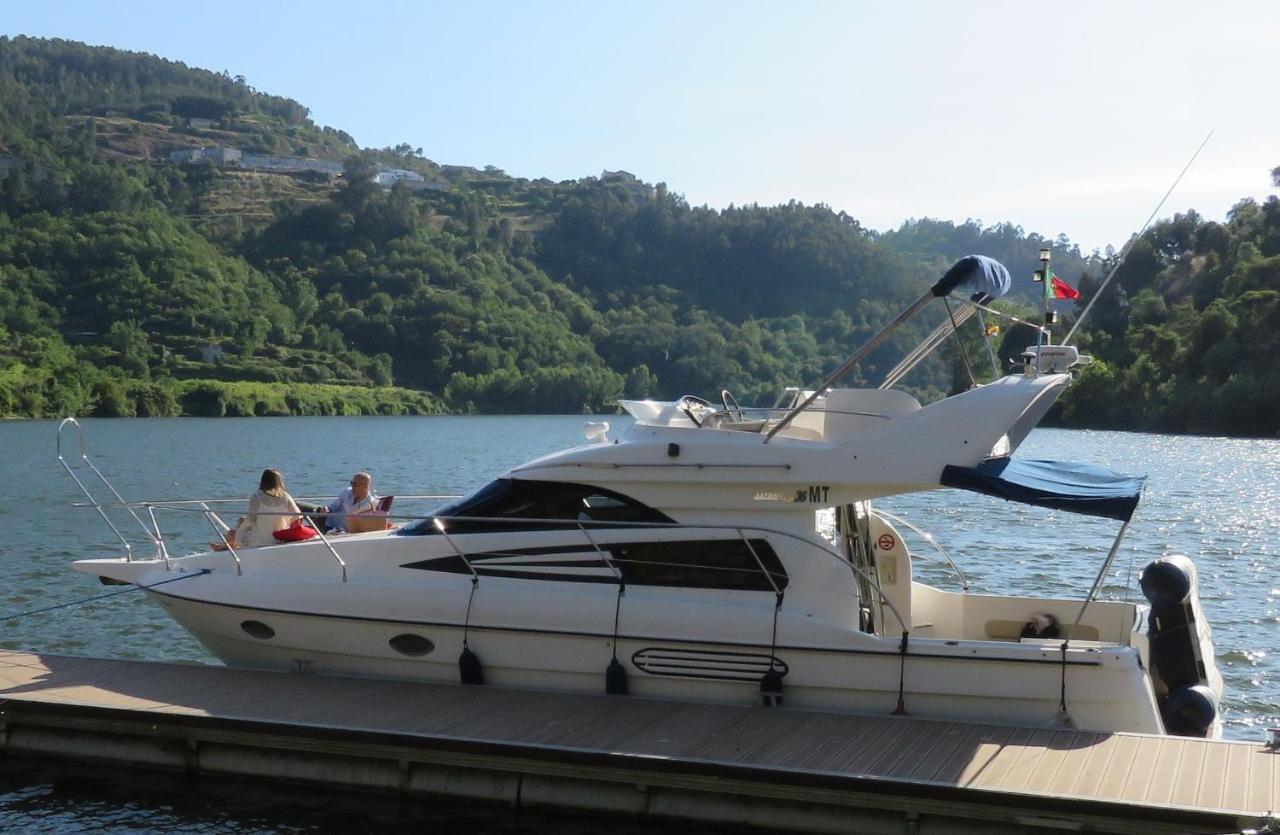 Aquadouro Yacht Radames - Sleep Boat Experience Hotel Castelo de Paiva Luaran gambar