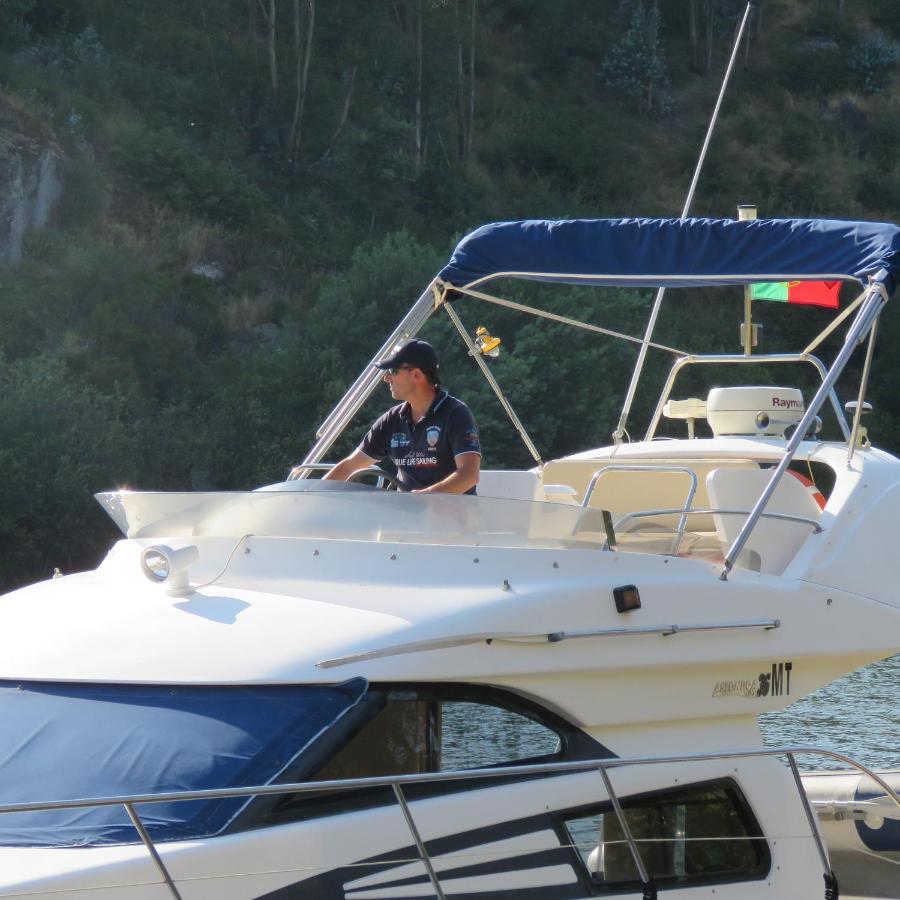 Aquadouro Yacht Radames - Sleep Boat Experience Hotel Castelo de Paiva Luaran gambar